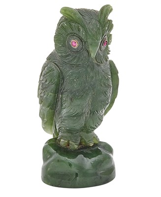 Lot 180 - Carved Nephrite Owl-Form Hand Seal Probably...