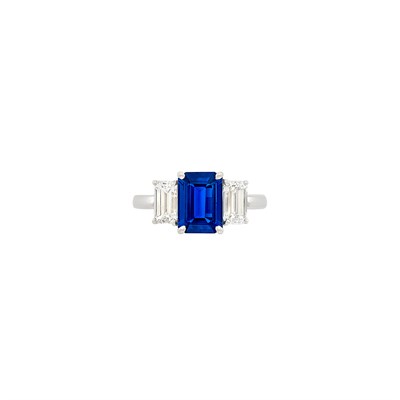 Lot 303 - Platinum, Sapphire and Diamond Ring