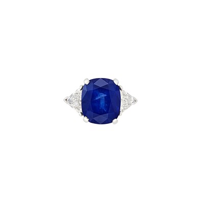 Lot 78 - Platinum, Sapphire and Diamond Ring