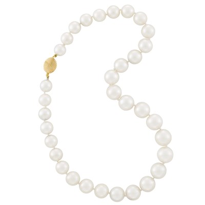Lot 179 - South Sea Cultured Pearl Necklace with Gold Clasp