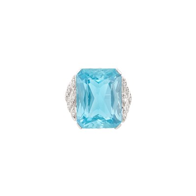 Lot 313 - Platinum, Aquamarine and Diamond Ring