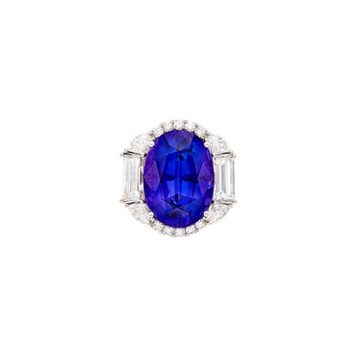 Lot 176 - Platinum, Tanzanite and Diamond Ring