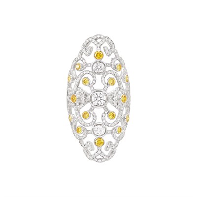 Lot 278 - White Gold, Diamond and Yellow Diamond Ring