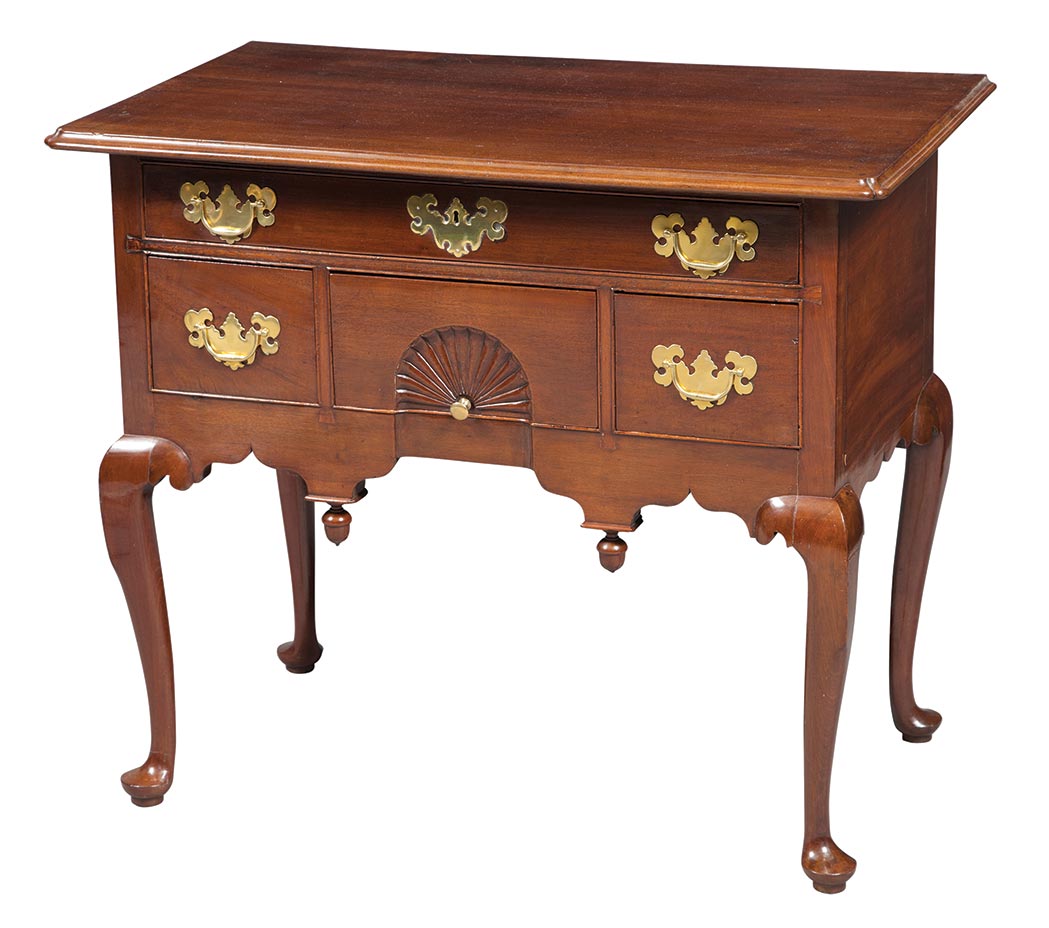 Lot 287 - Queen Anne Mahogany Dressing Table...