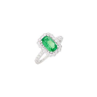 Lot 126 - Platinum, Tsavorite Garnet and Diamond Ring