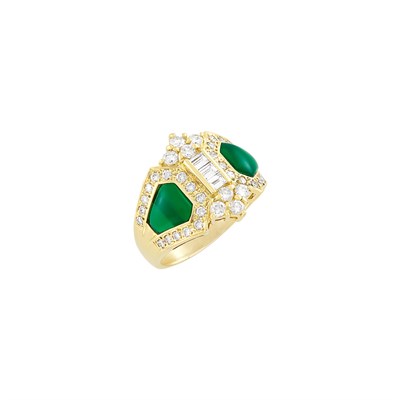 Lot 204 - Gold, Diamond and Green Chalcedony Ring