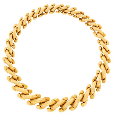 Lot 40 - Gold Necklace
