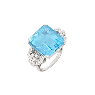 Lot 410 - White Gold, Aquamarine and Diamond Ring