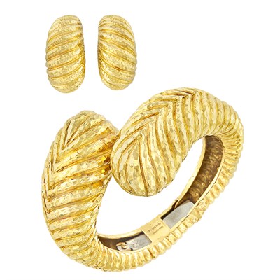 Lot 462 - Gold Bangle Bracelet and Pair of Earrings, David Webb