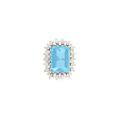 Lot 283 - Platinum, Aquamarine and Diamond Ring