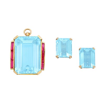 Lot 54 - Retro Gold, Aquamarine and Synthetic Ruby Pendant-Brooch and Pair of Earclips