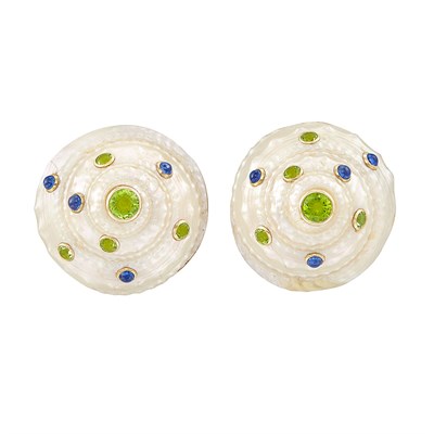 Lot 117 - Pair of Gold, Shell, Peridot and Cabochon Sapphire Earclips, Trianon