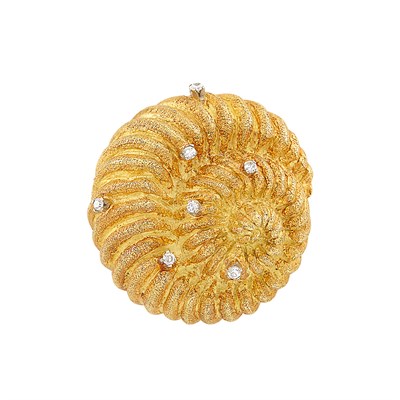 Lot 330 - Two-Color Gold and Diamond Shell Brooch