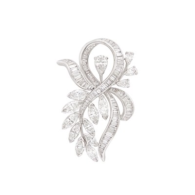 Lot 624 - Platinum and Diamond Brooch