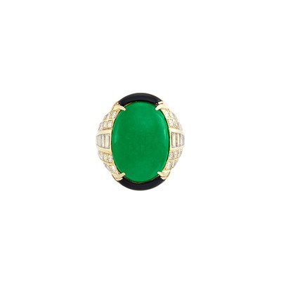 Lot 319 - Gold, Jade, Diamond and Black Onyx Ring