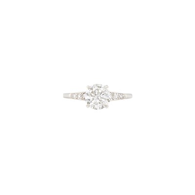 Lot 410 - White Gold and Diamond Ring