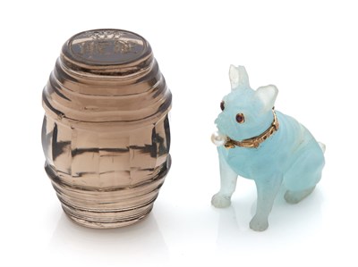 Lot 128 - Continental Smoky Quartz Barrel-Form Hand Seal...