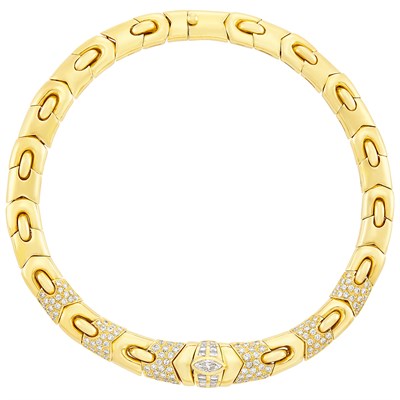 Lot 126 - Gold and Diamond Necklace