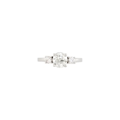 Lot 429 - Platinum and Diamond Ring
