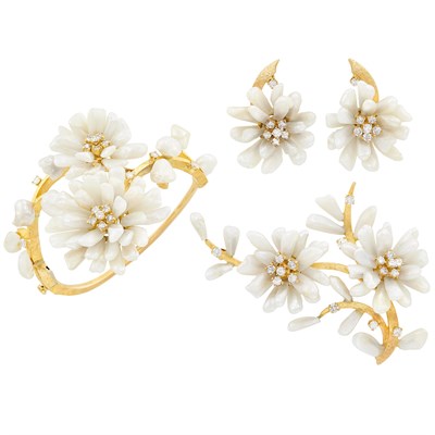 Lot 188 - Gold, Freshwater Pearl and Diamond Bangle Bracelet, Brooch and Pair of Earclips