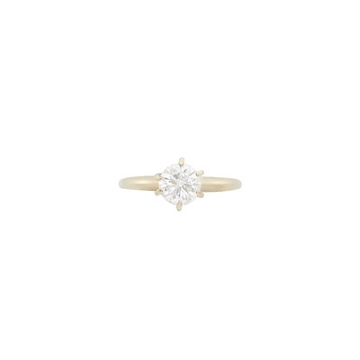 Lot 485 - White Gold and Diamond Ring