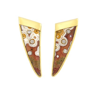Lot 235 - Pair of Gold, Agate and Diamond Earrings