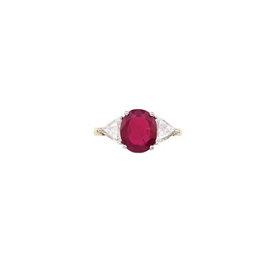 Lot 332 - Gold, Platinum, Ruby and Diamond Ring