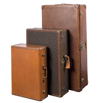 Lot 279 - Louis Vuitton Leather Steamer Trunk No. 764127;...