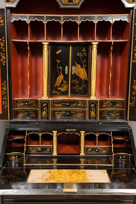 Lot 209 - George I Black-Japanned and Parcel-Gilt Bureau...