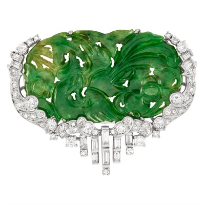 Lot 284 - Art Deco Platinum, Diamond and Jade Clip-Brooch