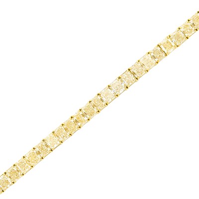 Lot 472 - Gold and Yellow Diamond Bracelet