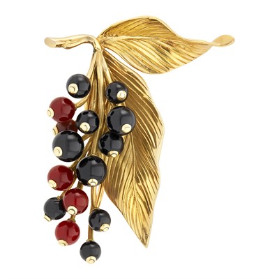 Lot 231 - Gold, Carnelian, Black Onyx Clip-Brooch, Boucheron, Paris