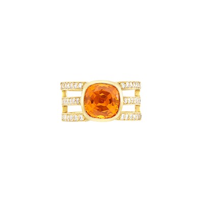 Lot 326 - Gold, Spessartite Garnet and Diamond Ring