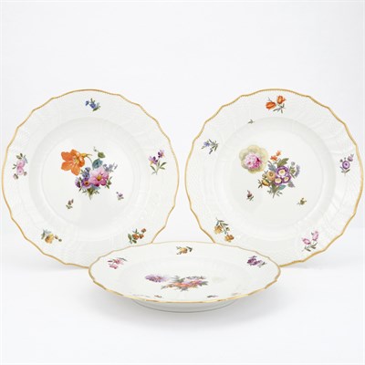 Lot 116 - Set of Twelve Royal Copenhagen Porcelain...