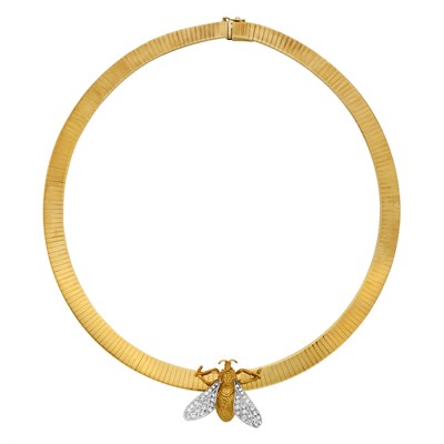 Lot 133 - Gold Collar Necklace and Two-Color Gold and Diamond Bee Pendant