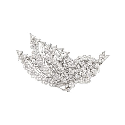 Lot 187 - White Gold and Diamond 'En Tremblant' Butterfly Pendant-Brooch