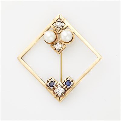 Lot 1085 - Gold, Sapphire, Diamond and Cultured Pearl Brooch