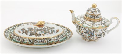 Lot 276 - Chinese Export Porcelain Butterfly Pattern Tea...