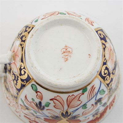 Lot 262 - Derby Porcelain Imari Palette Partial Tea and...