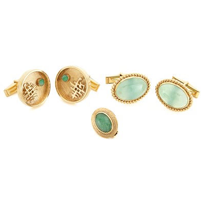 Lot 1556 - Two Pairs of Gold and Jade Cufflinks and Tie Clip