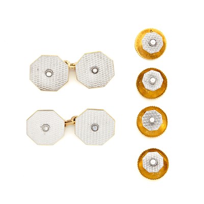 Lot 1551 - Gentleman's Gold, Platinum and Pearl Dress Set