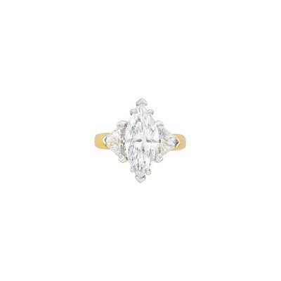 Lot 429 - Gold, Platinum and Diamond Ring