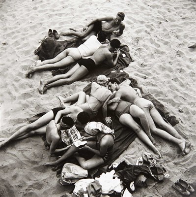Lot 529 - GRUNZWEIG, BEDRICH (1910-2009) Coney Island,...