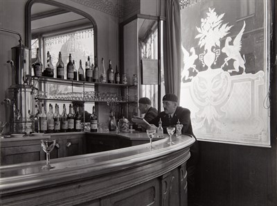 Lot 548 - RENÉ-JACQUES (1908-2003) Paris, Angle de la...