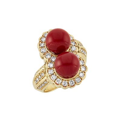 Lot 217 - Gold, Coral and Diamond Ring
