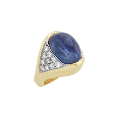 Lot 382 - Gold, Star Sapphire and Diamond Ring