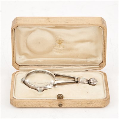 Lot 137 - Fabergé Silver Magnifying Glass Workmaster...
