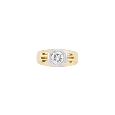 Lot 289 - Gentleman's Gold, Platinum and Diamond Ring