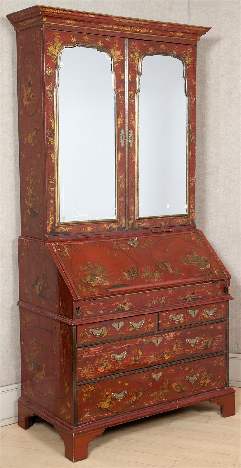 Lot 224 - George I Red-Japanned and Parcel-Gilt Bureau...