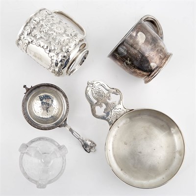 Lot 357 - Group of American and English Silver Table...